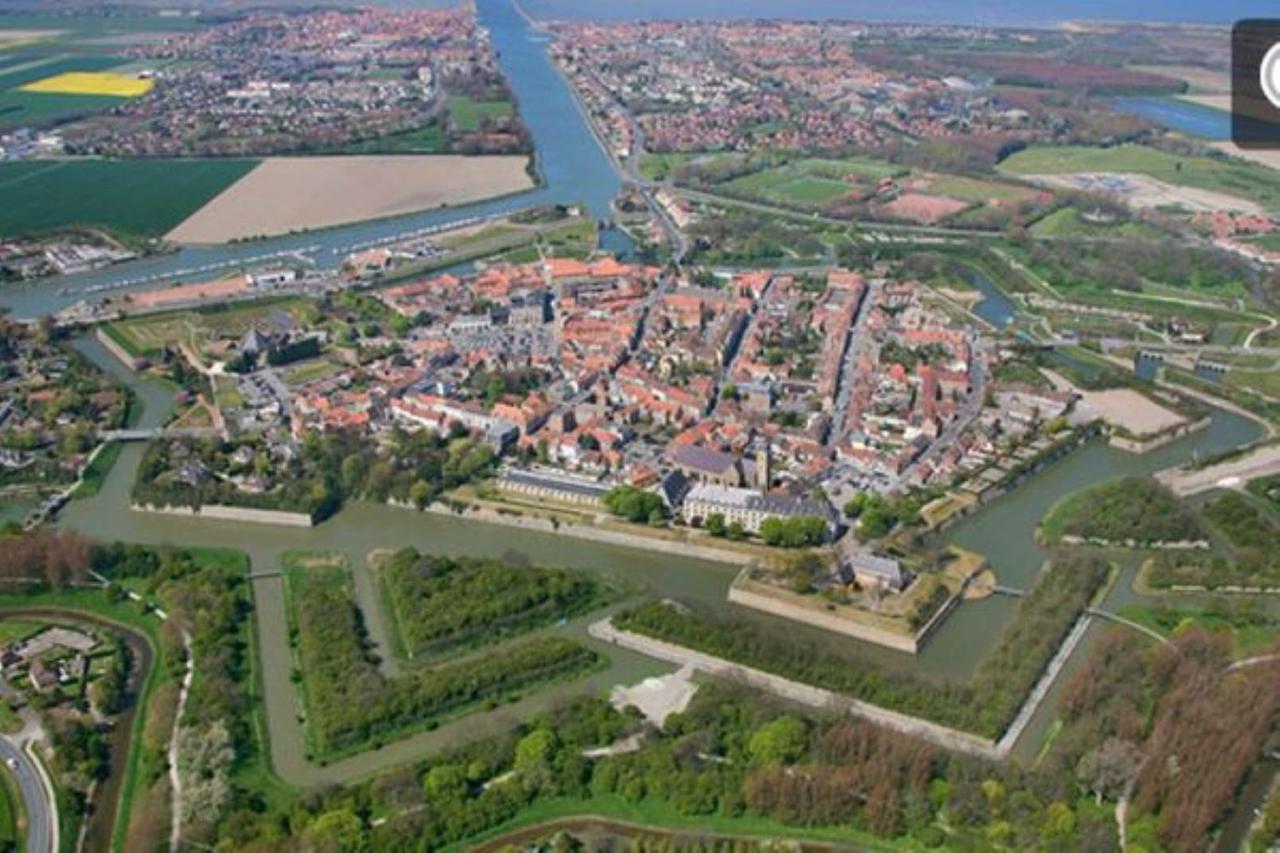 L'Etoile De Mer - Les Remparts Gravelines Exteriör bild